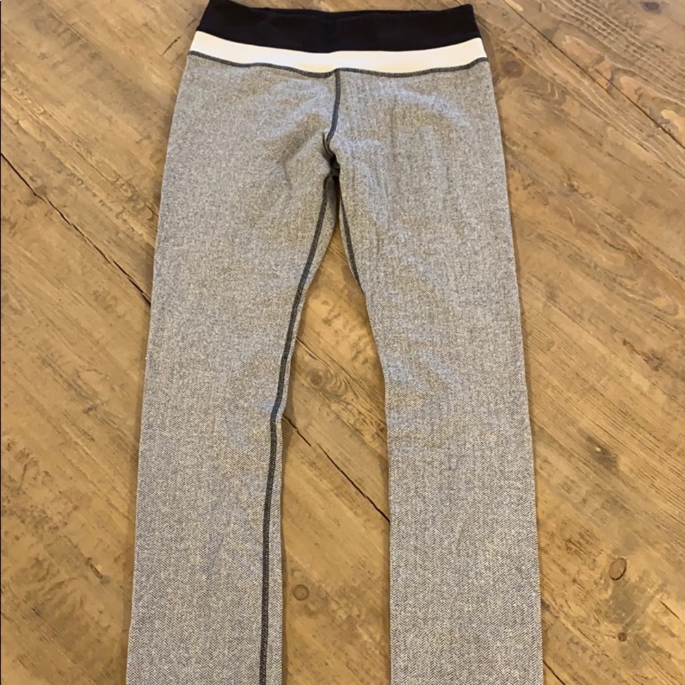 Lululemon yoga pants